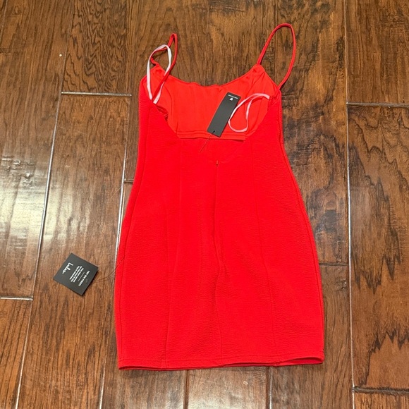 NWT Lulu's Vibrant Red Mini Dress​ - Picture 4 of 9
